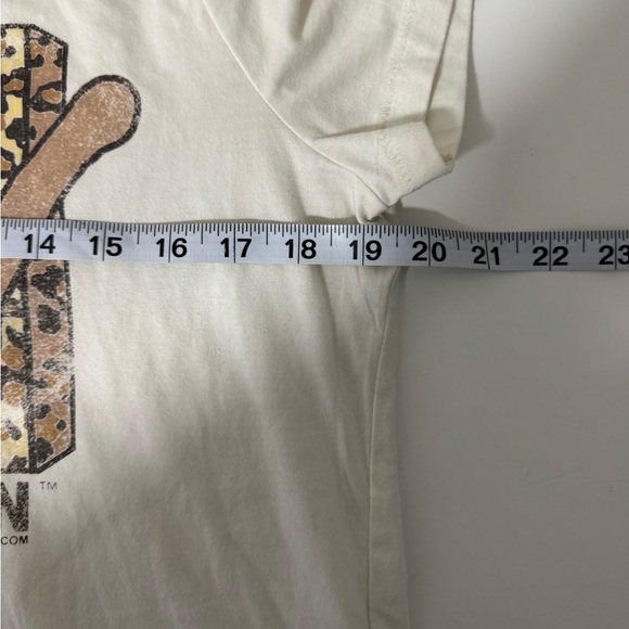 Maurices MTV Classic Fit Graphic Tee Cream Leopard Short Sleeve Large Women’s - Picture 8 of 12